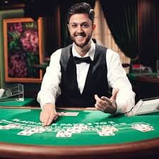 spin togel89.com live draw result announcement on mobile phone screen